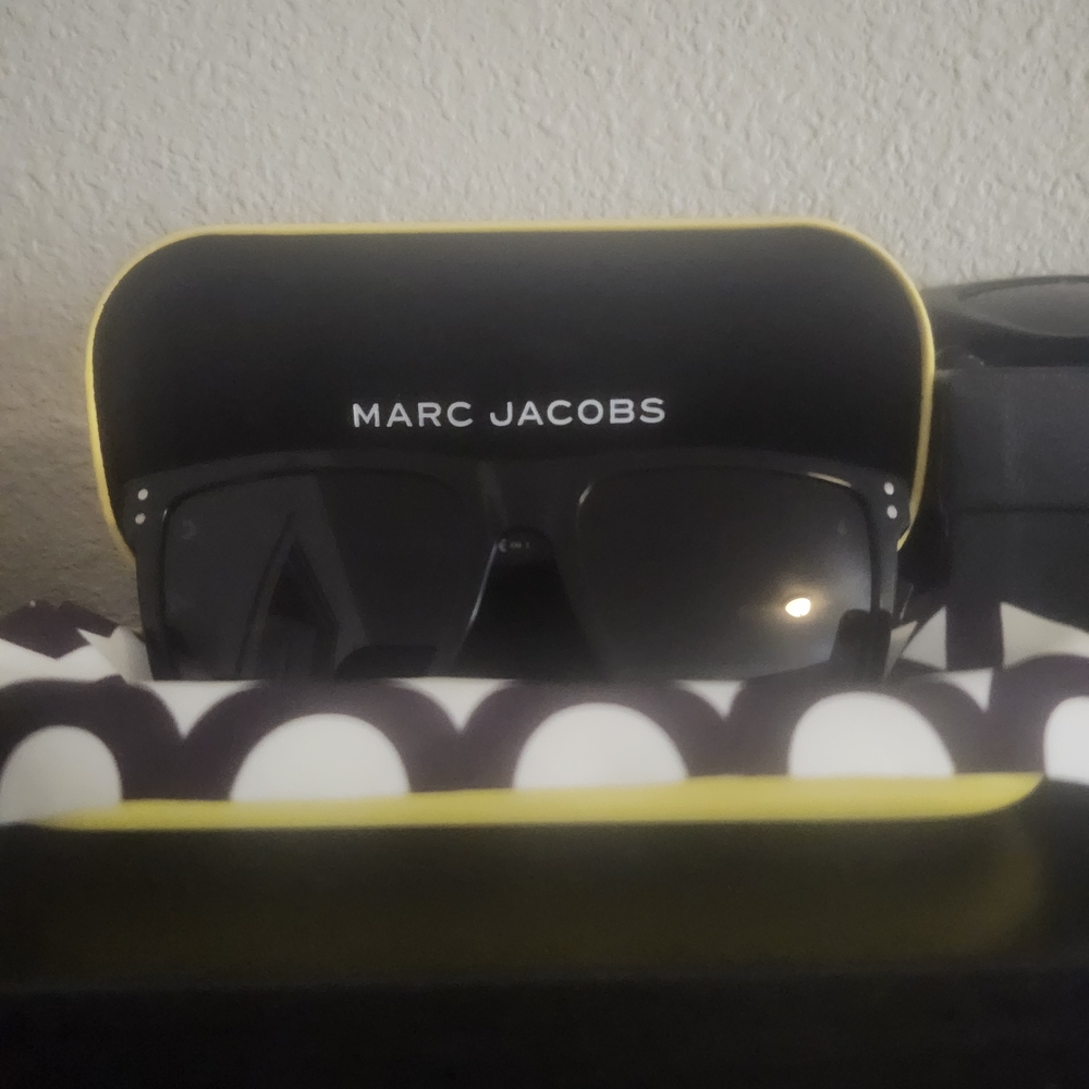 Marc Jacobs Black Sunglasses